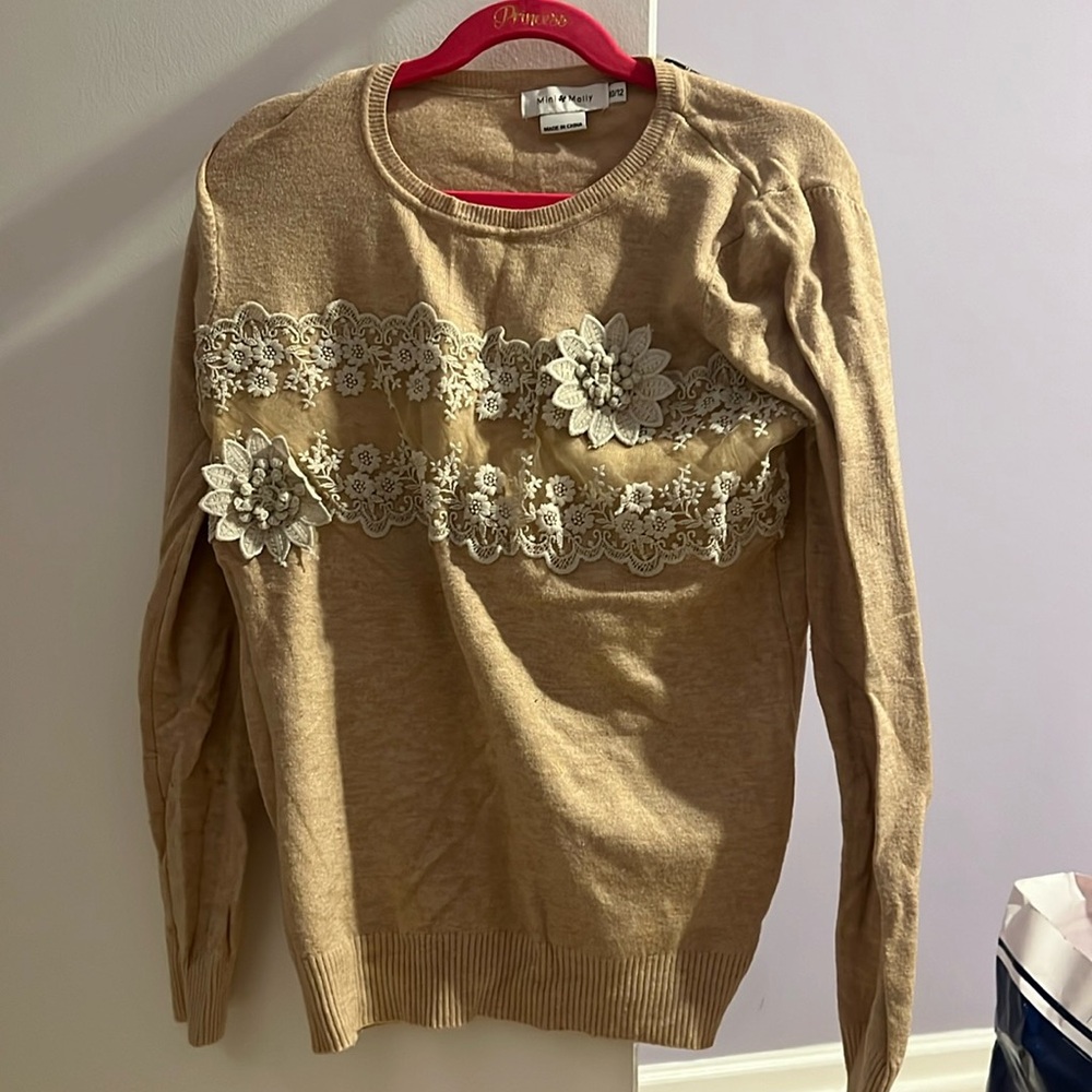 Mini Molly sweater super soft from Von maur size 10/12 offer bundle to save